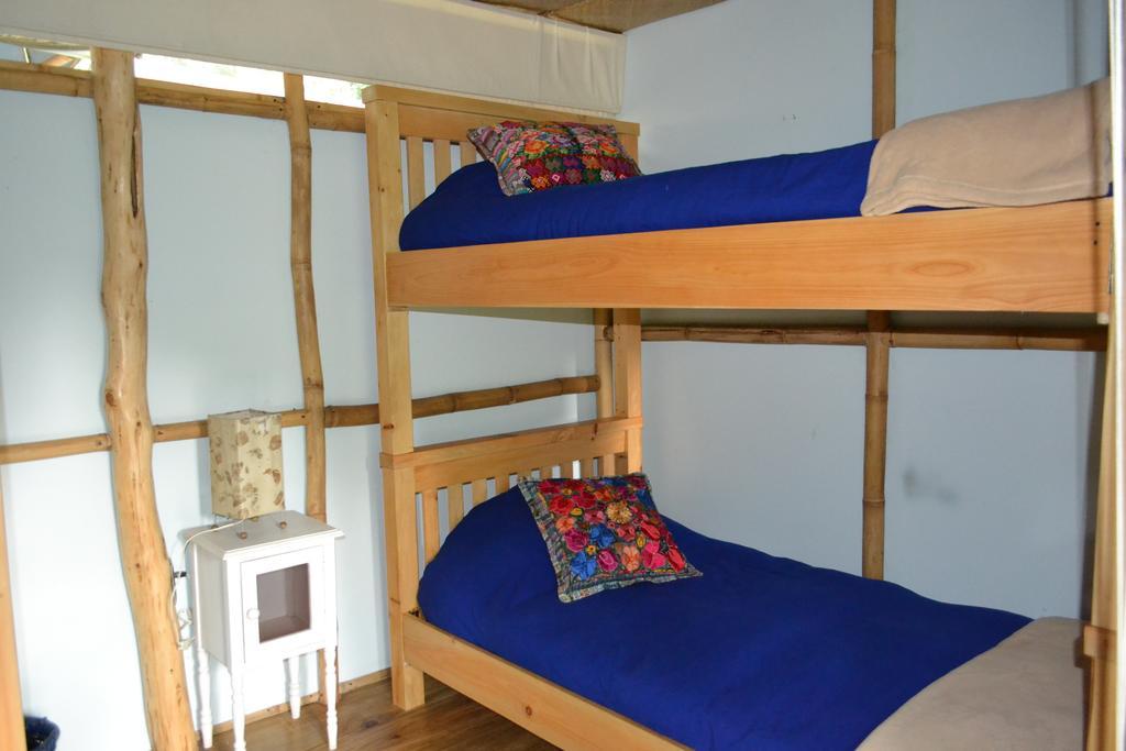El Tular Santuario Natural Hotel San Jose Pinula Room photo
